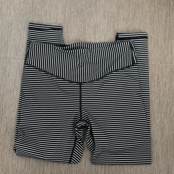 GapFit striped ankle-length leggings - Picture 4 of 7